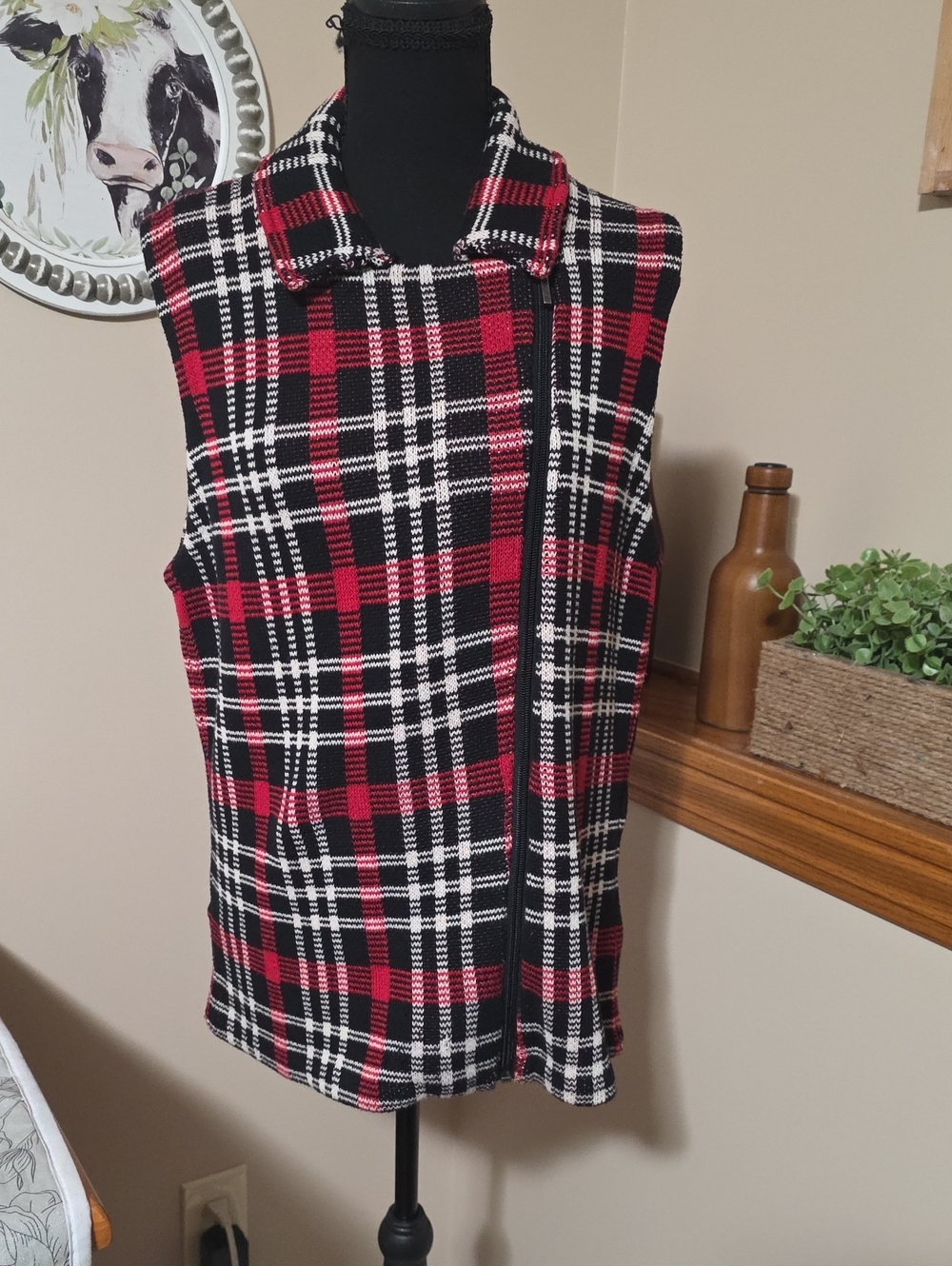 Chaps Red Black White Plaid Sleeveless Collared Knit Vest